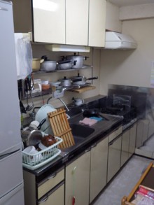 長年使っていたキッチンをピカピカに！クリナップ ラクエラにお取替え